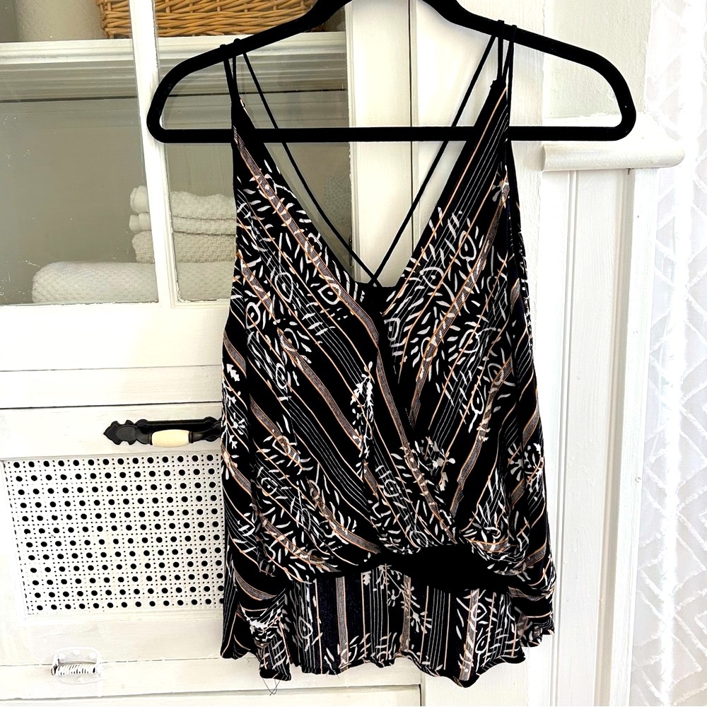 Hi-lo Patterned Tank - Picture 2 of 12